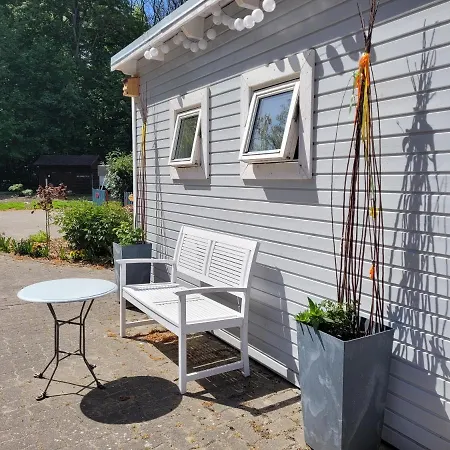 Ferienwohnung Spatzennest Apartmán Klausdorf (Vorpommern-Rugen)